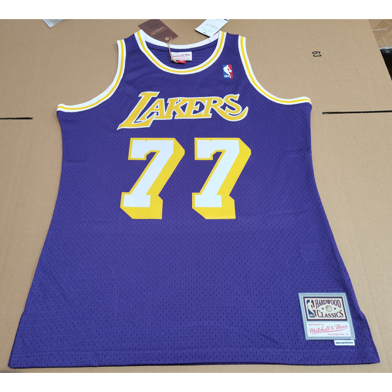 NBA Lakers DONCIC 77 RETRO