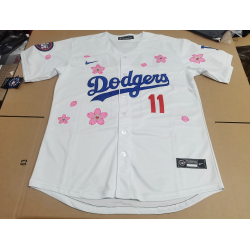MLB Dodgers x Murakami...
