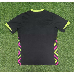 Australia Visitante 25-26