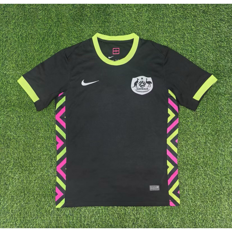 Australia Visitante 25-26