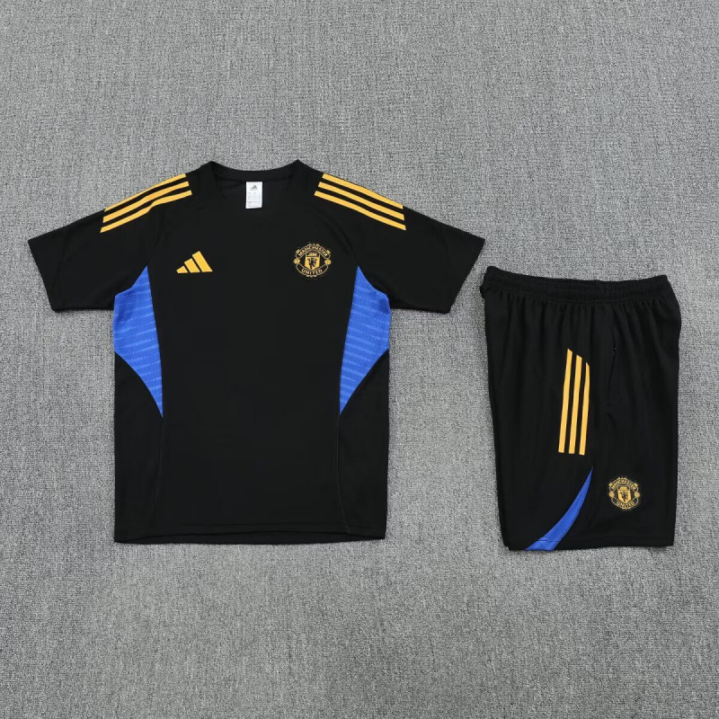 Kit Entrenamiento Manchester United Negro 25-26