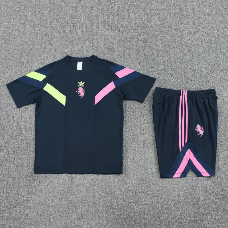 Kit Entrenamiento Juventus Azul Oscuro 25-26