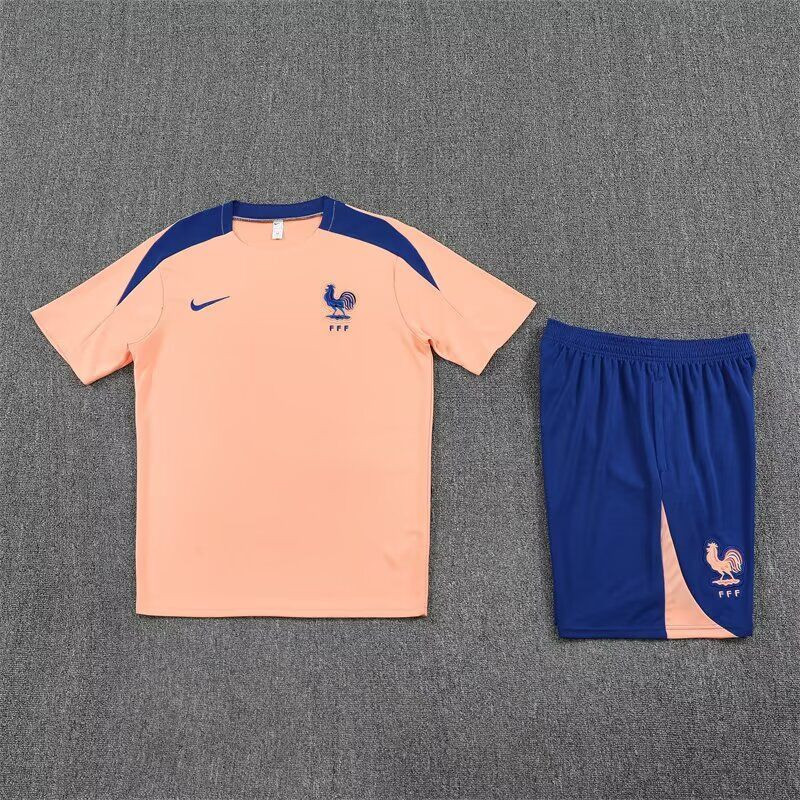 Kit Entrenamiento Francia Rosa 25-26
