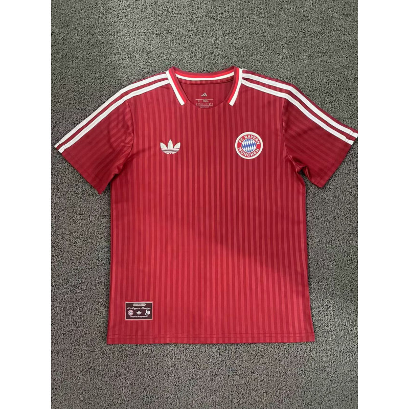 Bayern de Munich Especial Retro Roja