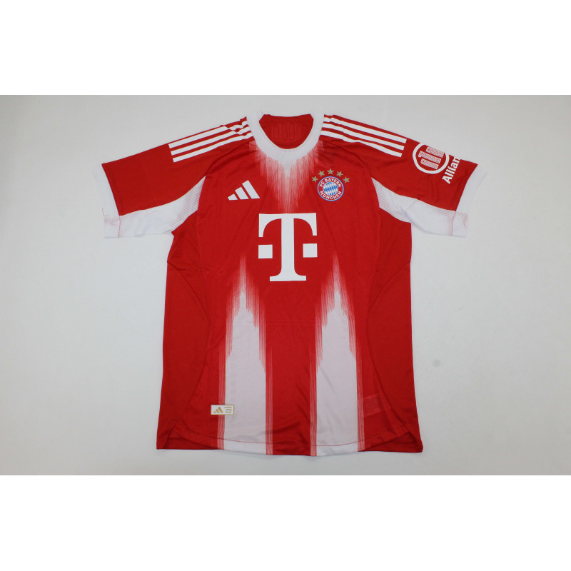 Bayern Munich Player Version Local 25-26