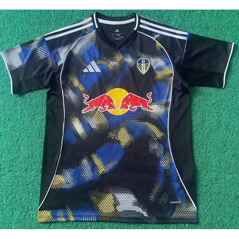 Leeds United Tercera 25-26