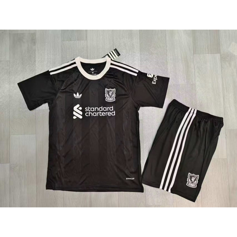 Liverpool KIT NIÑO Portero Negra 25-26