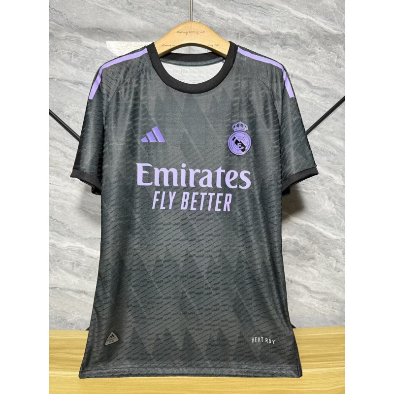 Real Madrid Especial concept Player Version 25-26