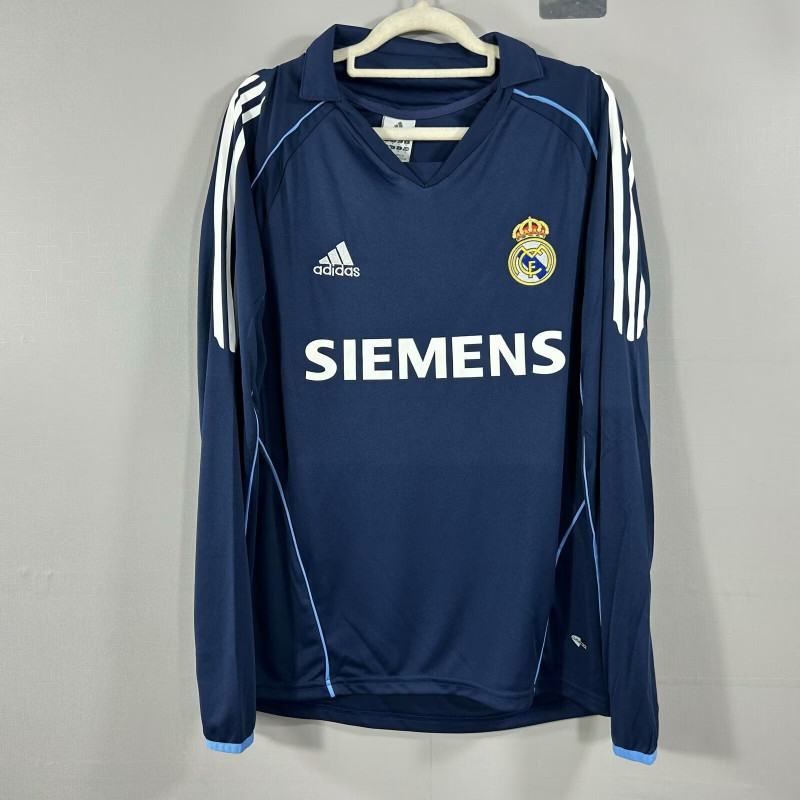 Real Madrid Retro Manga Larga Visitante 05-06