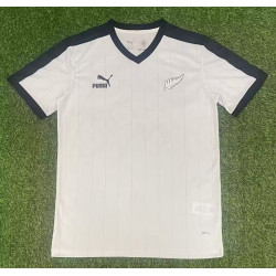 Nueva Zelanda Local 25-26