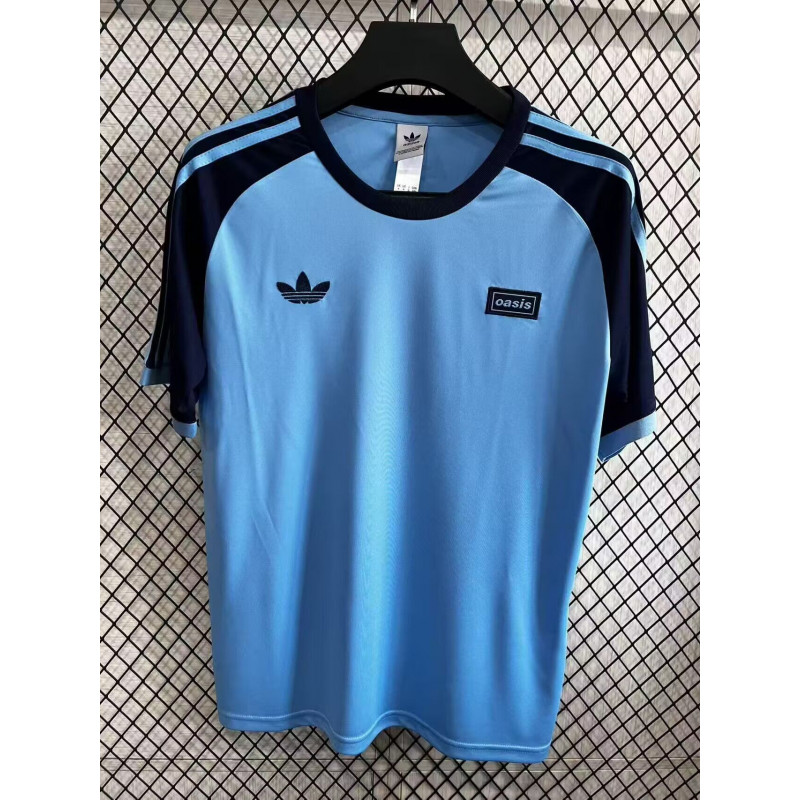 AD X Oasis azul 2025