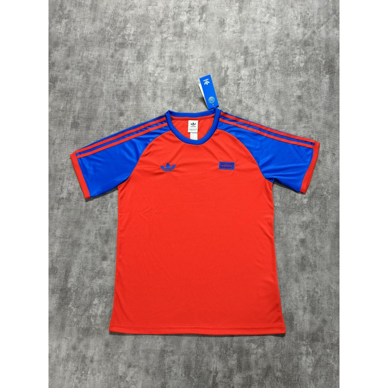 AD X Oasis Rojo 2025