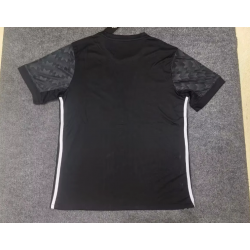 Manchester United Retro Visitante 17-18