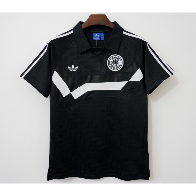 Alemania Retro Negra 88-90