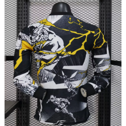 Real Madrid x Marvel Manga Larga Player Version Negra