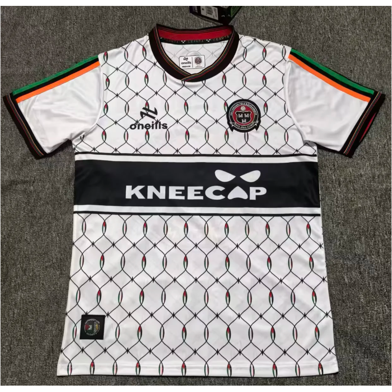 Bohemian Especial 25-26