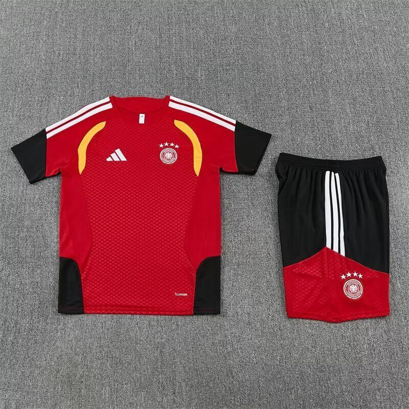 Kit Entrenamiento Alemania Rojo 2026