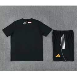 Kit Entrenamiento Real Madrid Marvel Negro 25-26