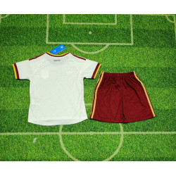 España KIT NIÑO Player Version Visitante 2026