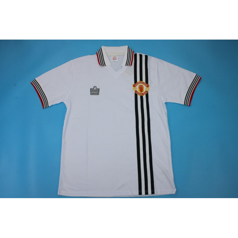 Manchester United Retro Visitante 75